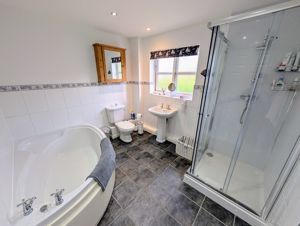 Photo 19- click for photo gallery